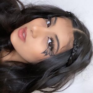 Meet your Posher, Amna